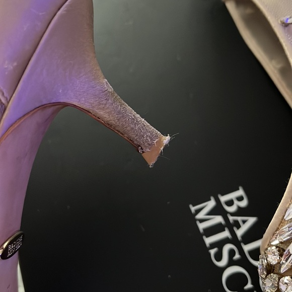 Badgley Mischka Gold Kitten Heels with Embellishment - Picture 7 of 7